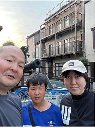 O ファミリー、家族そろってゴール
